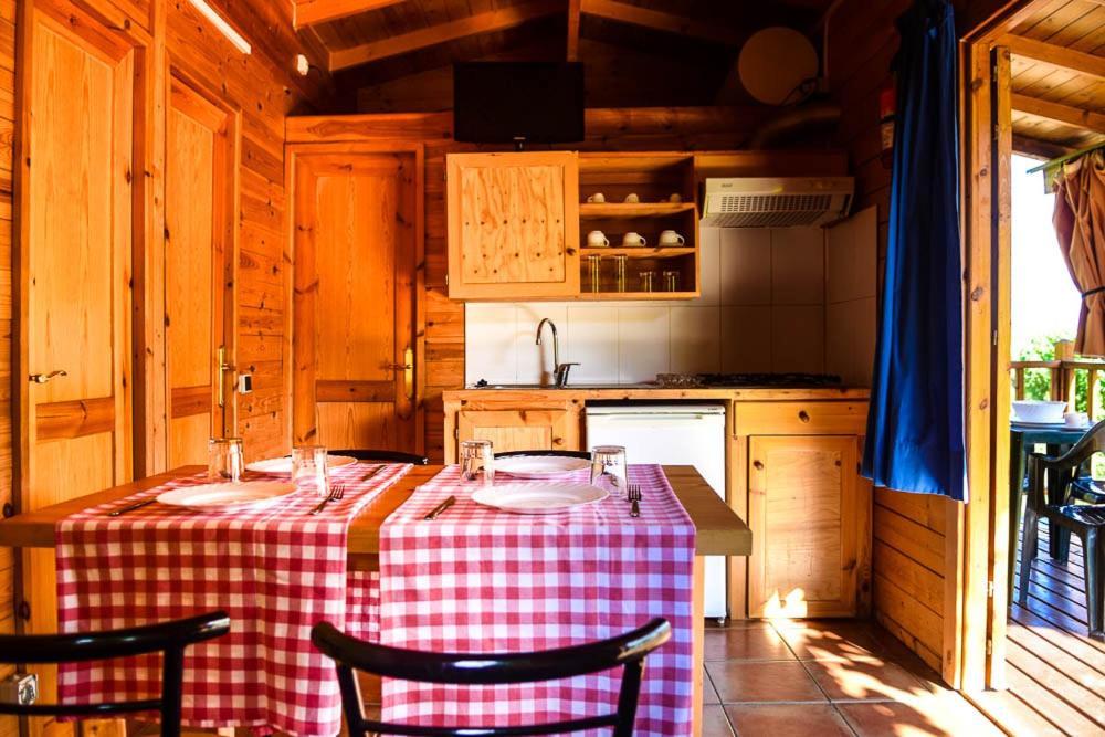 Camping El Pasqualet Hotel Caldes De Montbui Ngoại thất bức ảnh