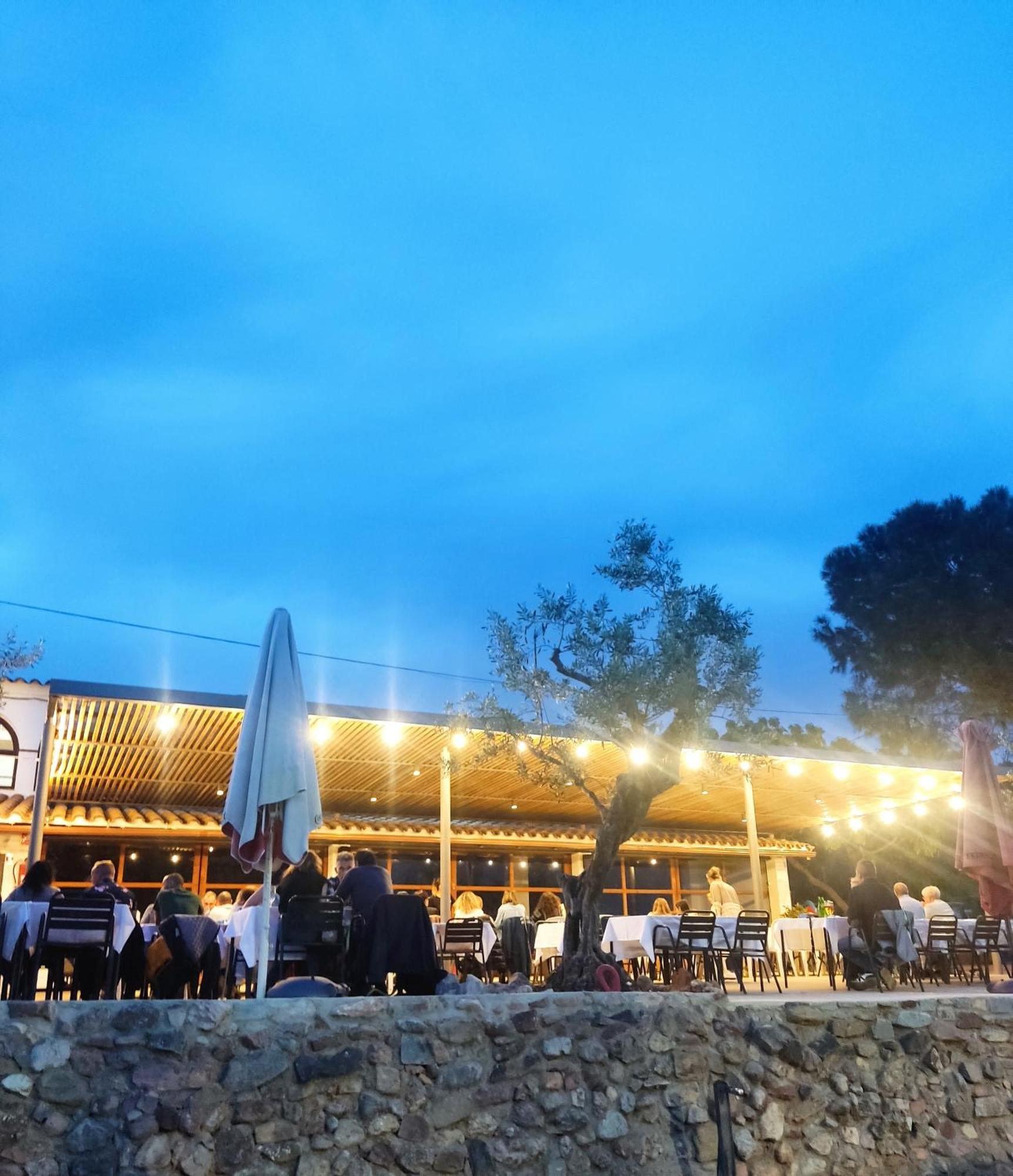 Camping El Pasqualet Hotel Caldes De Montbui Ngoại thất bức ảnh
