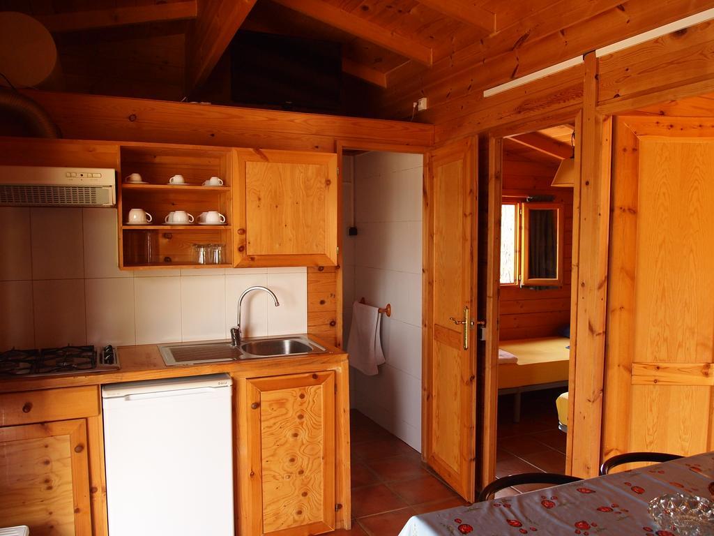 Camping El Pasqualet Hotel Caldes De Montbui Ngoại thất bức ảnh