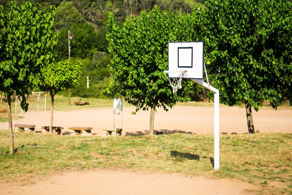 Camping El Pasqualet Hotel Caldes De Montbui Ngoại thất bức ảnh